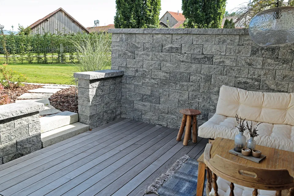 bachl-burghof-mauerblock-antik-betonstein-bruchstein-optik image 1