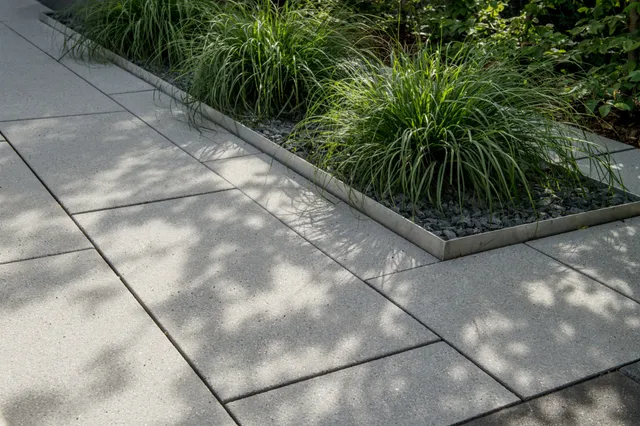 bachl-garten-und-terrassenplatten-terrassenplatte-beton image 1