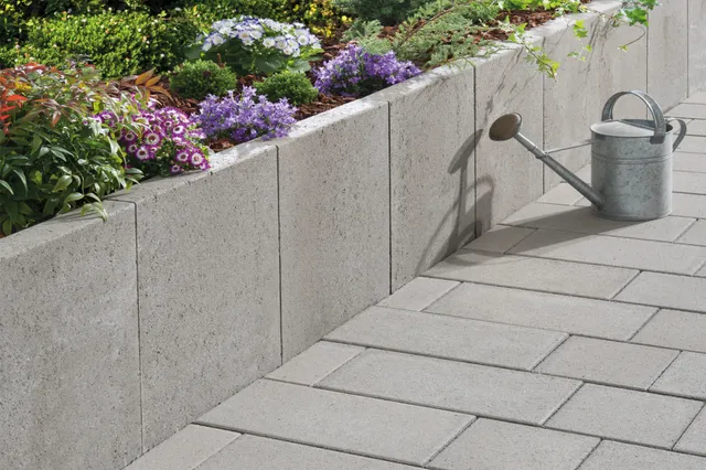bachl-winkelsteine-mauerscheibe-beton-st-tzmauer-garten image 1