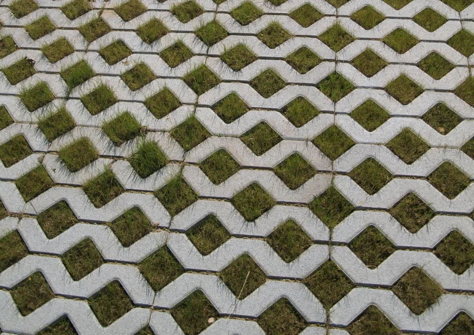 bachl-rasengittersteine-beton-einfassung-begr-nbar image 1
